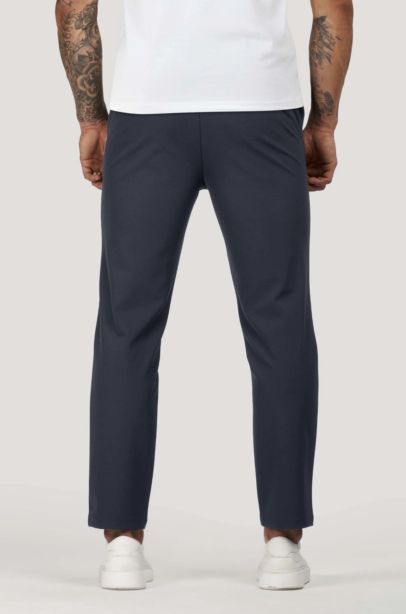 THE MODERN TECH TROUSER